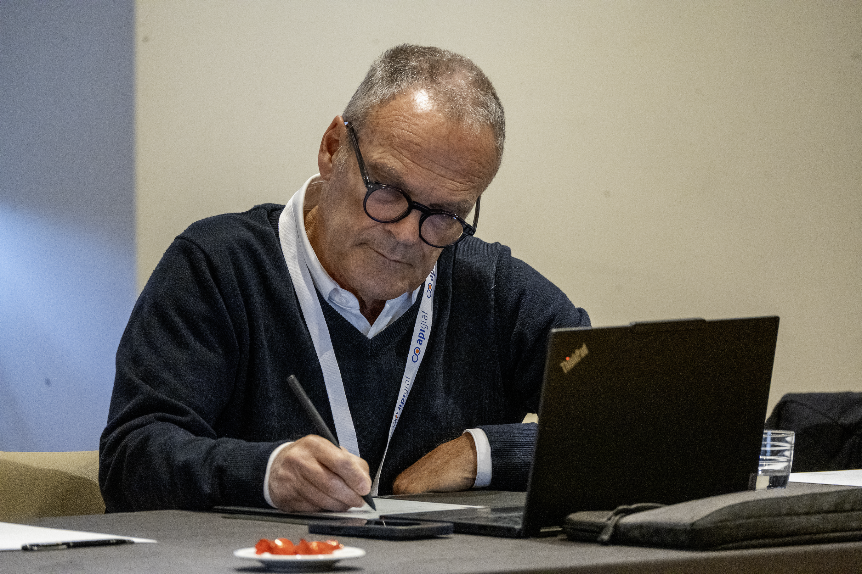 Participantes durante a sessão de trabalhos